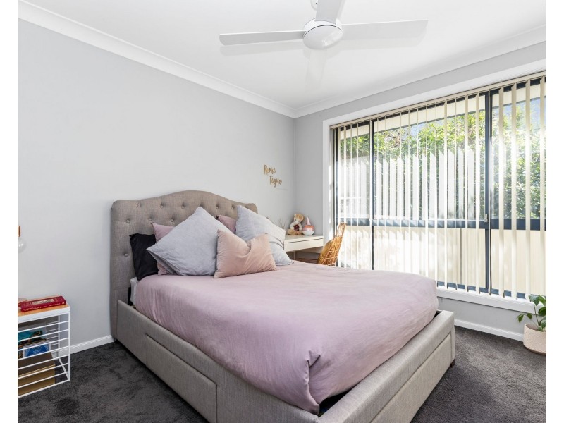 11 LAWSON PLACE, Sunshine Bay NSW 2536