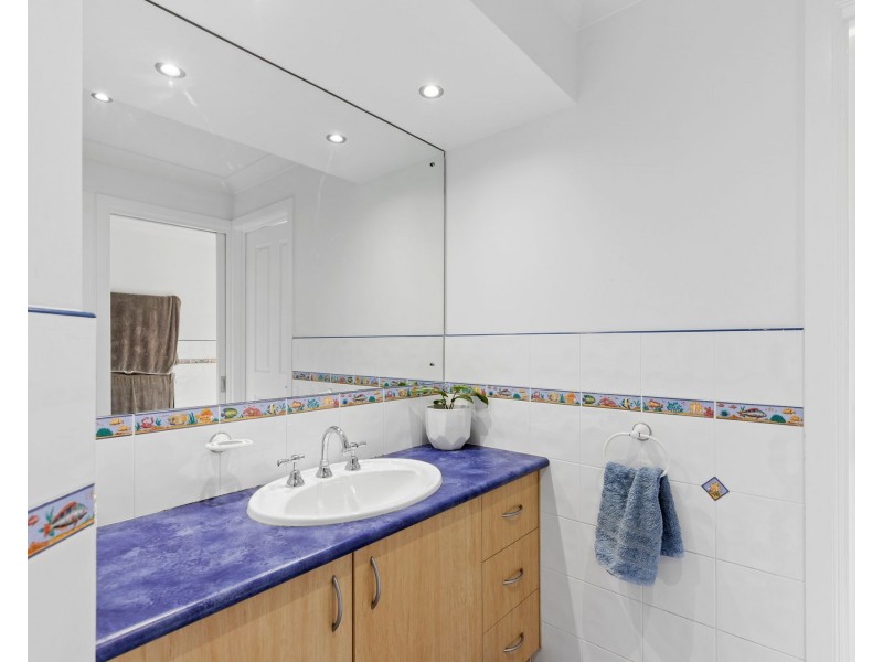 11 LAWSON PLACE, Sunshine Bay NSW 2536