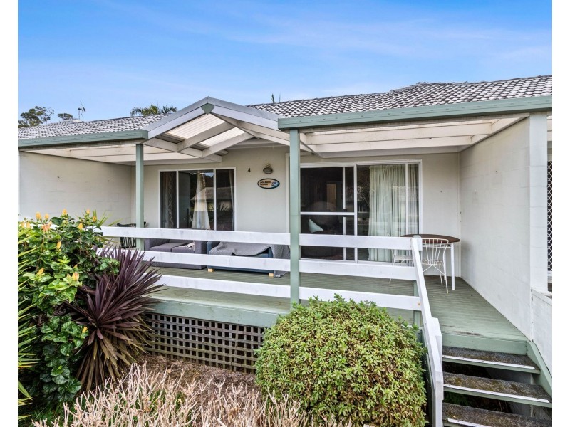 4/17 – 19 PETER CRESCENT, Batehaven NSW 2536