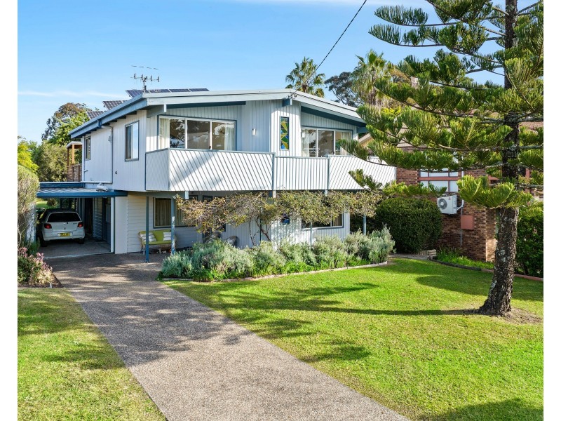 17 Wimbie Street, Surf Beach NSW 2536