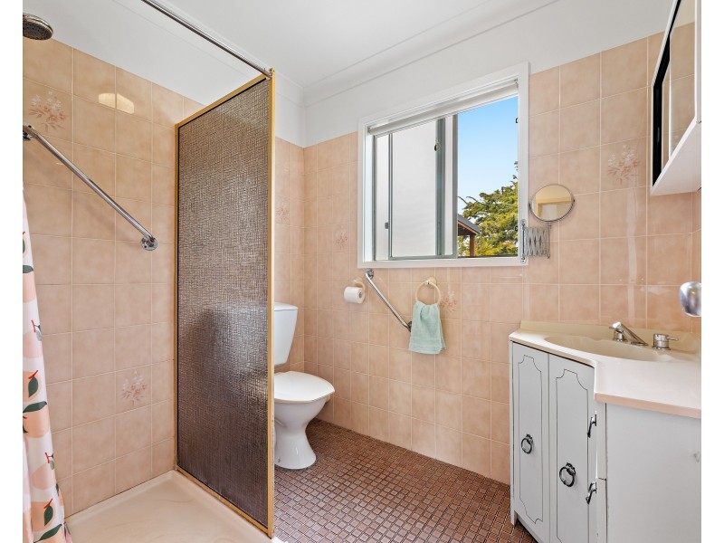 17 Wimbie Street, Surf Beach NSW 2536