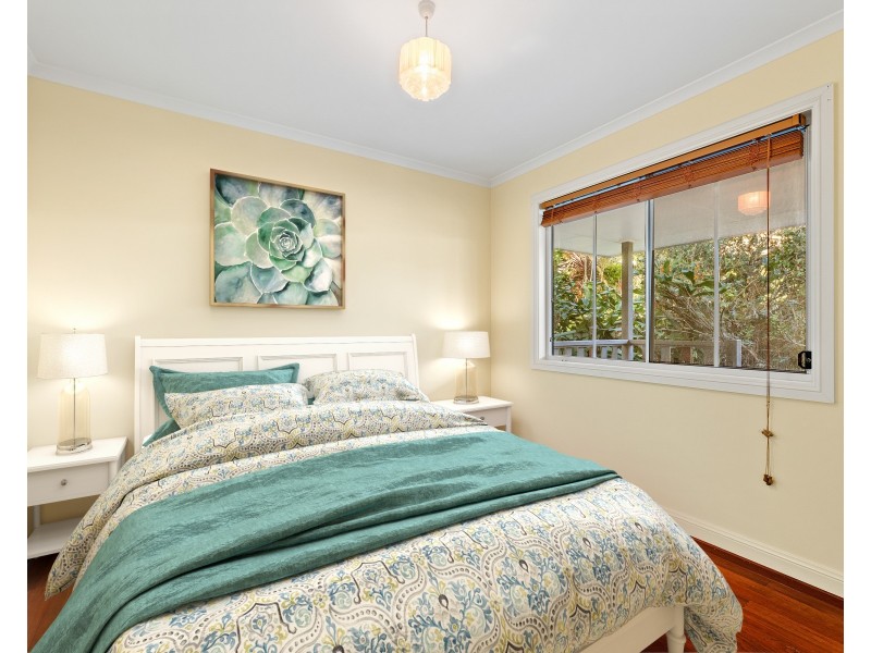 31 Hilltop Crescent, Surf Beach NSW 2536