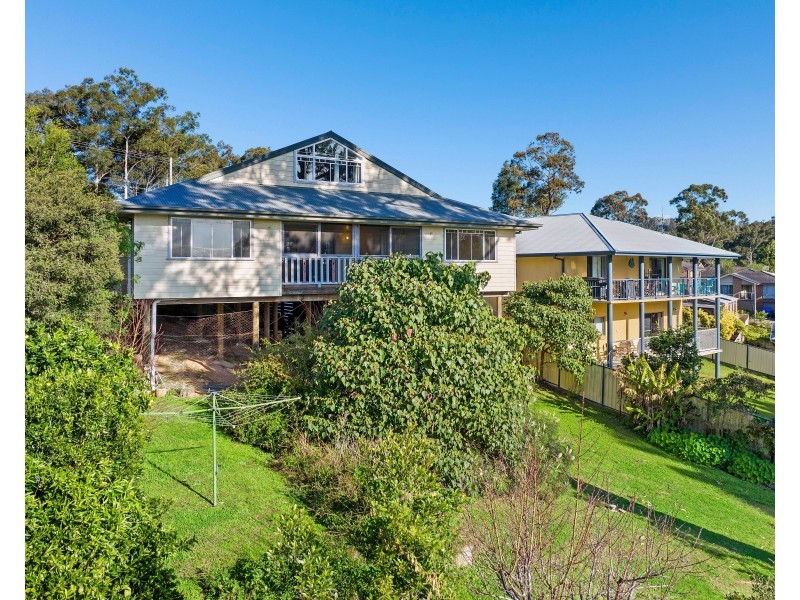 31 Hilltop Crescent, Surf Beach NSW 2536