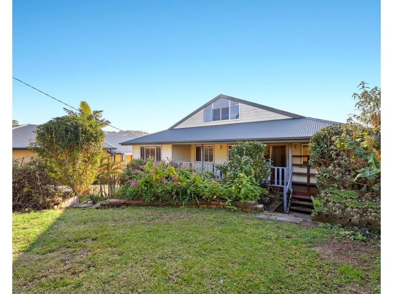 31 Hilltop Crescent, Surf Beach NSW 2536