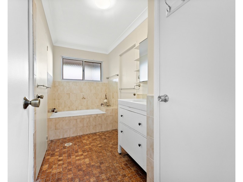 2 MILLER AVENUE, Rosedale NSW 2536