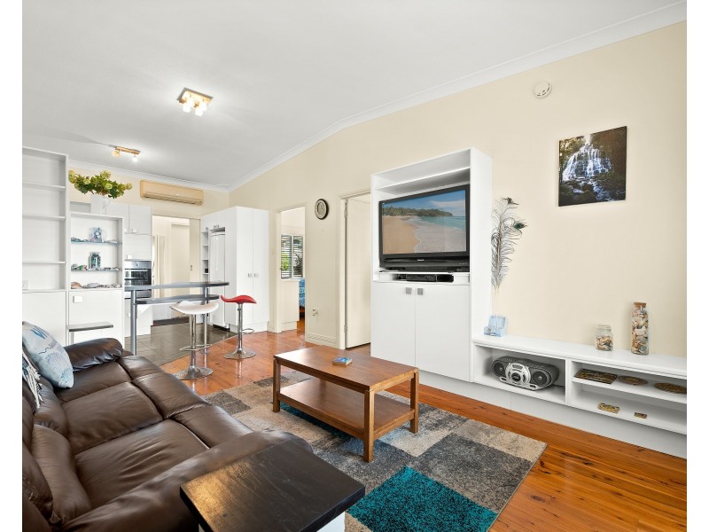 2/16-18 Peter Crescent, Batehaven NSW 2536