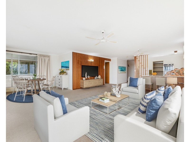 9 Ocean Road, Batehaven NSW 2536