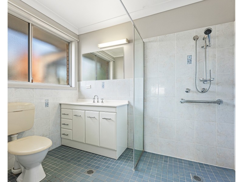 9 Ocean Road, Batehaven NSW 2536