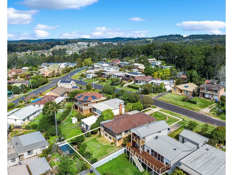 9 Ocean Road, Batehaven NSW 2536