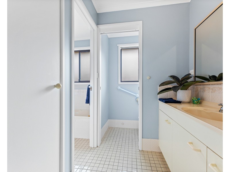 3 Explorers  Way, Surf Beach NSW 2536