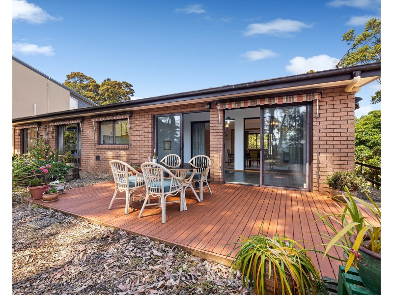 10 Beechwood Court, Sunshine Bay NSW 2536