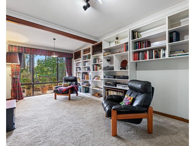 10 Beechwood Court, Sunshine Bay NSW 2536