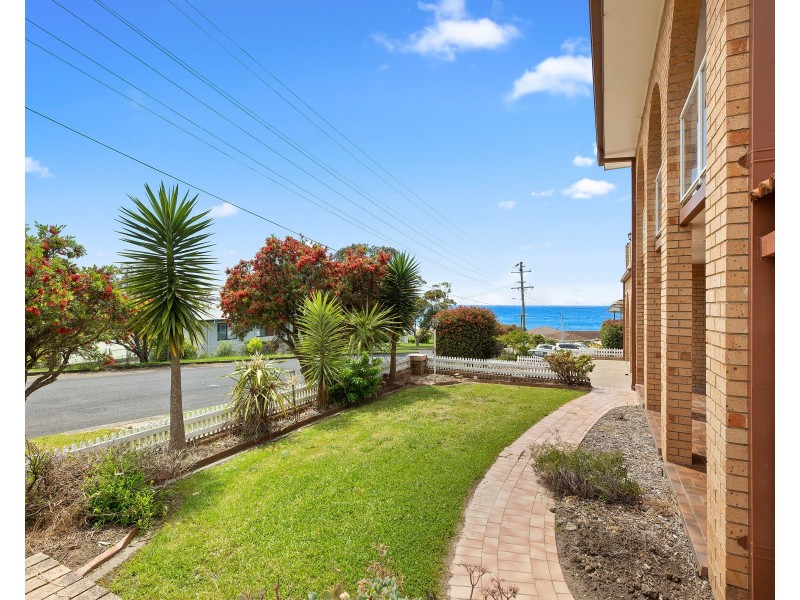 44 Moorong Crescent, Malua Bay NSW 2536