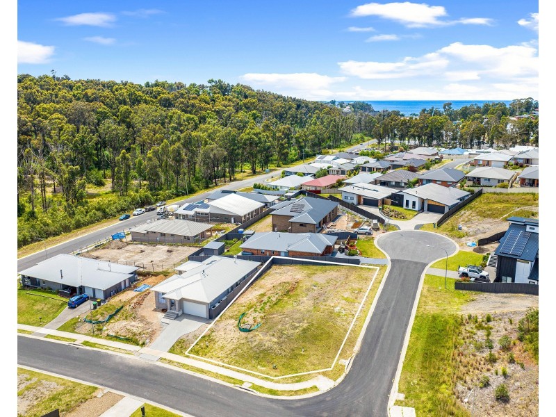 1 Reedy Place, Malua Bay NSW 2536