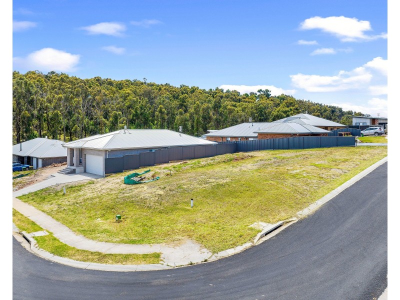 1 Reedy Place, Malua Bay NSW 2536