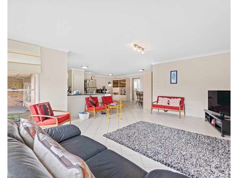 6 Correa Place, Catalina NSW 2536