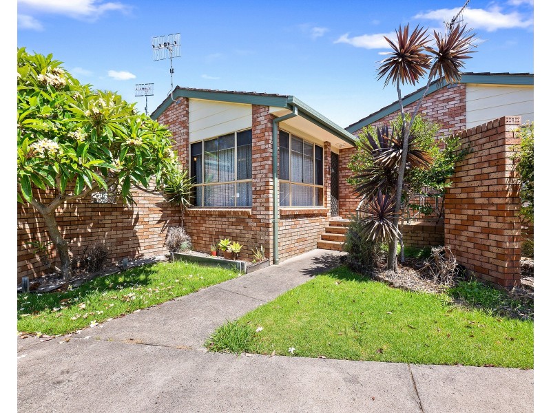 4/6 Eric Fenning Drive, Surf Beach NSW 2536