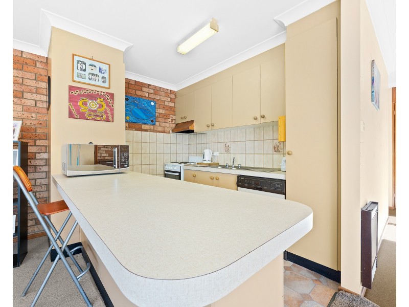 4/6 Eric Fenning Drive, Surf Beach NSW 2536