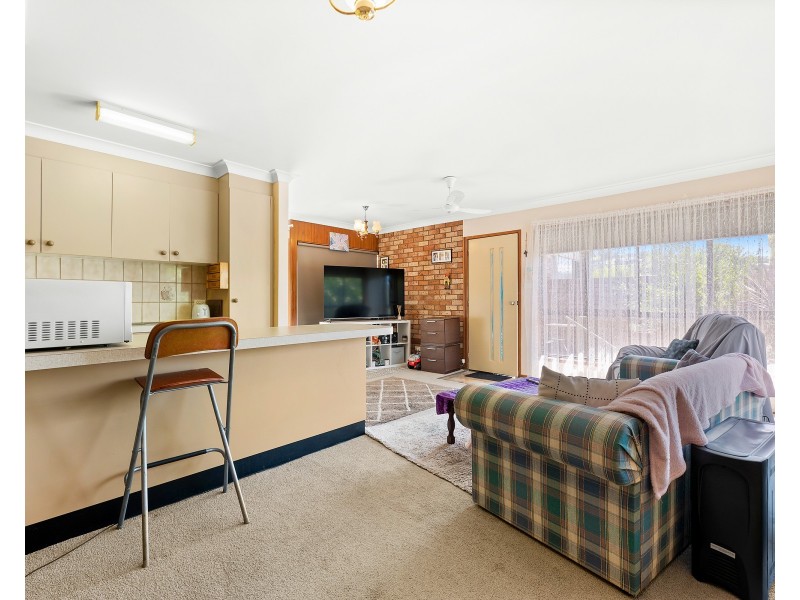 4/6 Eric Fenning Drive, Surf Beach NSW 2536