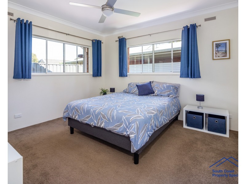 13 Larmer Close, Broulee NSW 2537