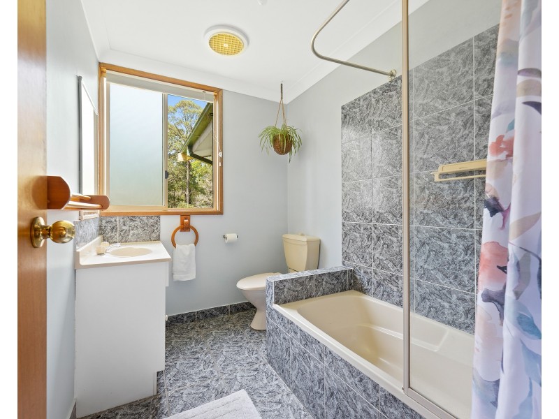 11 Coastal Court, Dalmeny NSW 2546