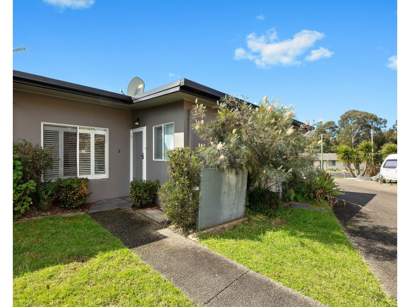 2/16-18 Peter Crescent, Batehaven NSW 2536