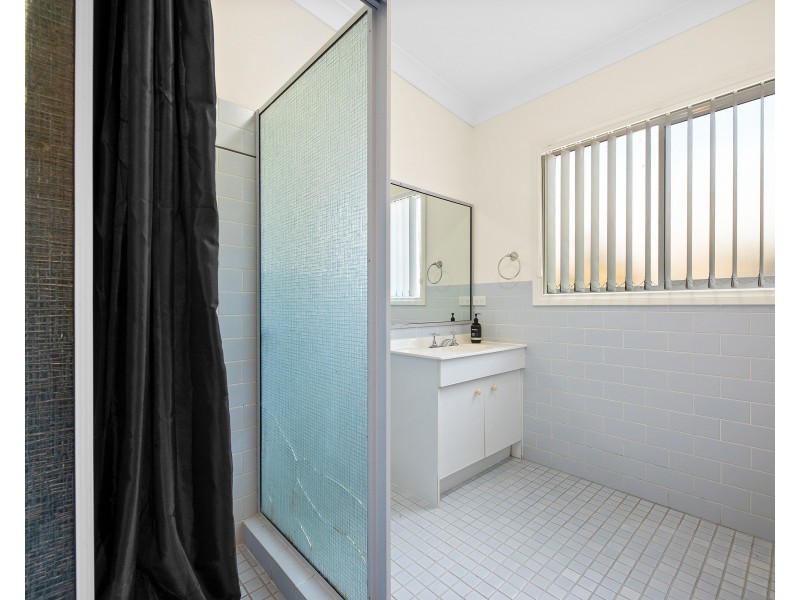 2/16-18 Peter Crescent, Batehaven NSW 2536