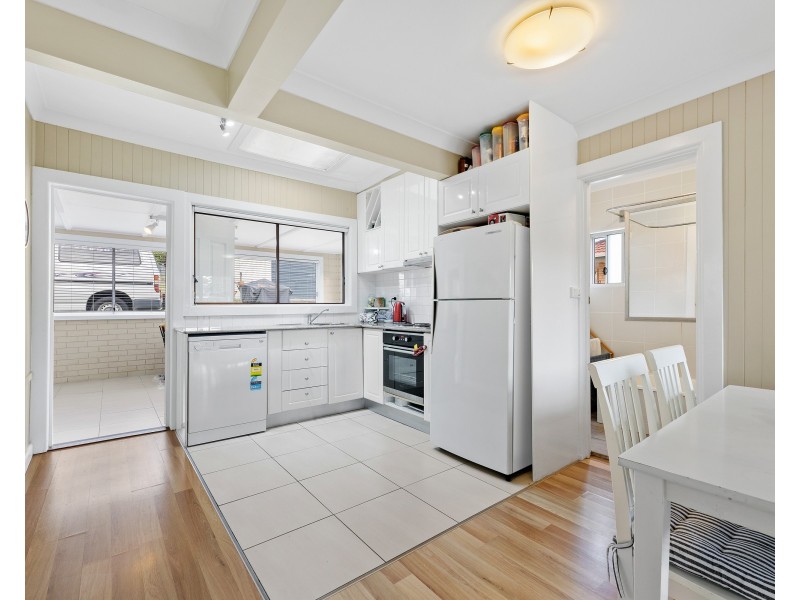 7 Iluka Ave, Malua Bay NSW 2536