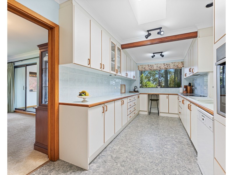 10 Beechwood Court, Sunshine Bay NSW 2536