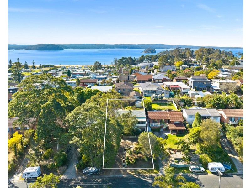 13 Irene Avenue, Batehaven NSW 2536