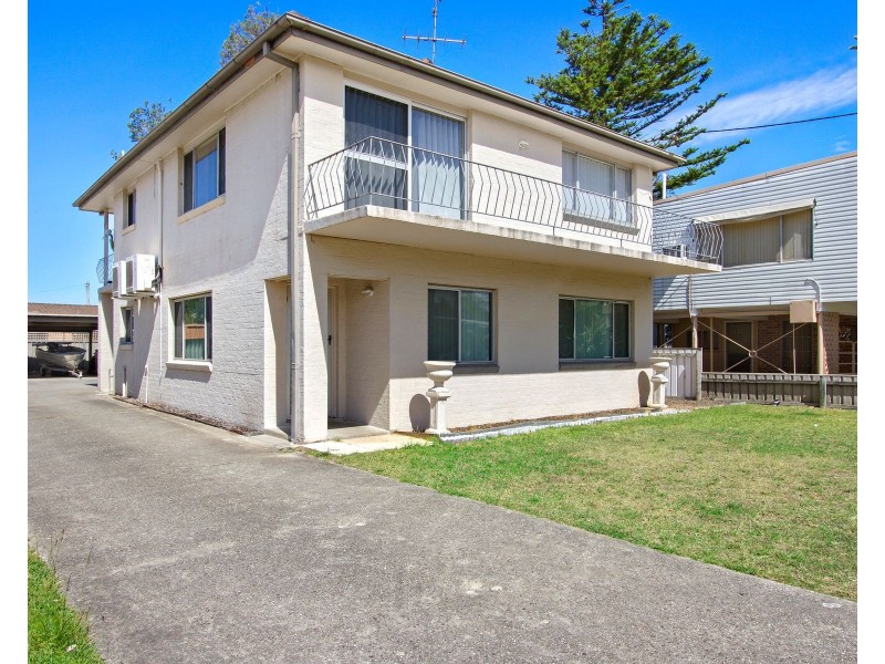 22 Dolphin Avenue, Batemans Bay NSW 2536