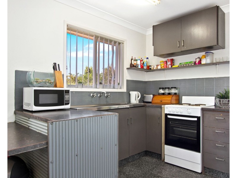 22 Dolphin Avenue, Batemans Bay NSW 2536