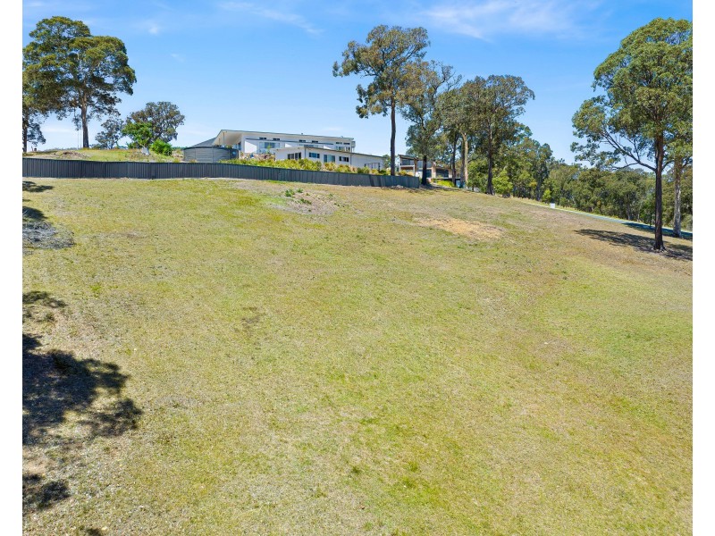 5 Smugglers Cove, Lilli Pilli NSW 2536