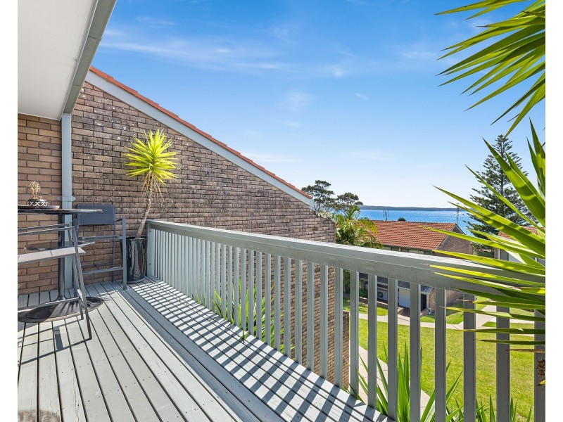 18/1 Calton Road, Batehaven NSW 2536