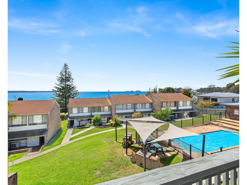 18/1 Calton Road, Batehaven NSW 2536