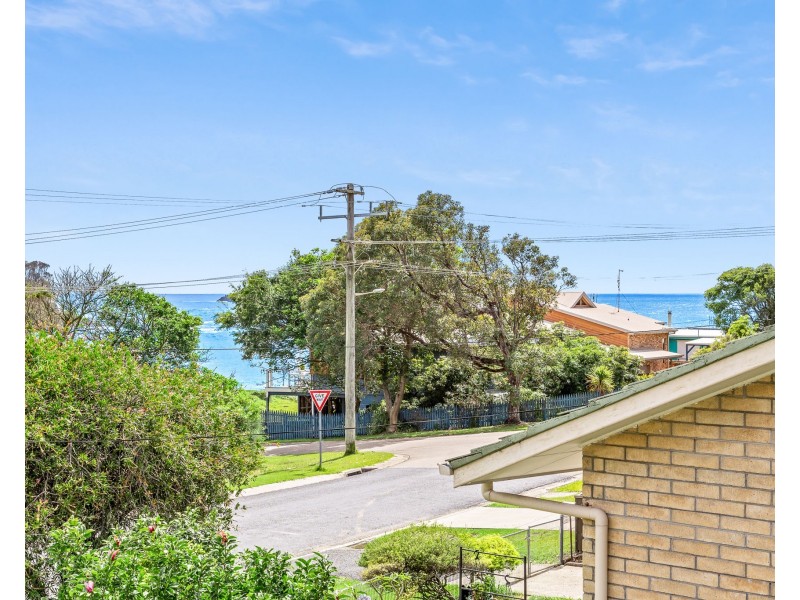 35 Yugura Street, Malua Bay NSW 2536
