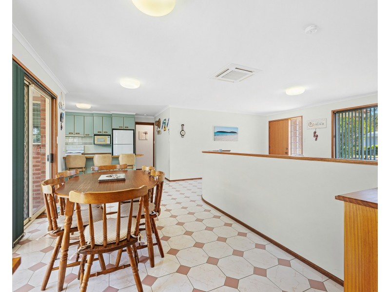 10 Train Street, Broulee NSW 2537