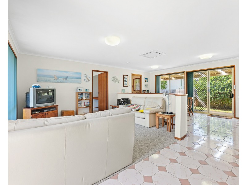 10 Train Street, Broulee NSW 2537