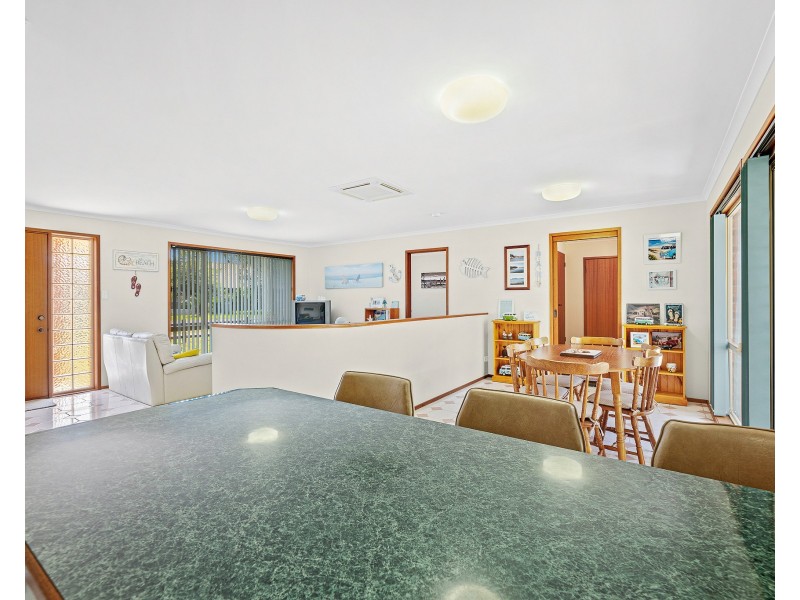 10 Train Street, Broulee NSW 2537
