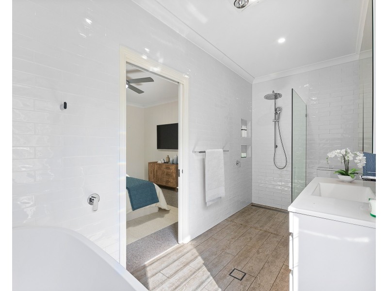 93 SEA ACRES DRIVE, Long Beach NSW 2536