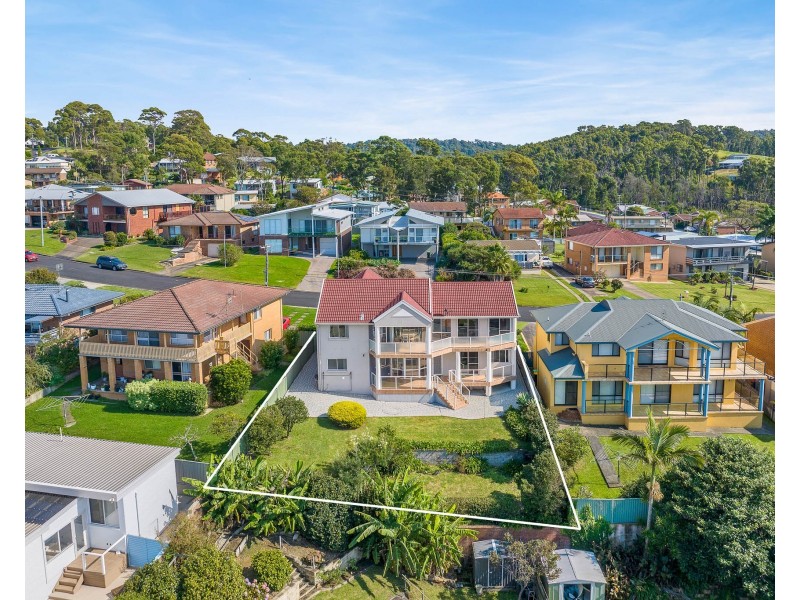 14 Moorong Crescent, Malua Bay NSW 2536