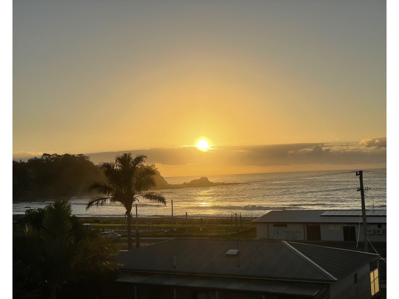 14 Moorong Crescent, Malua Bay NSW 2536