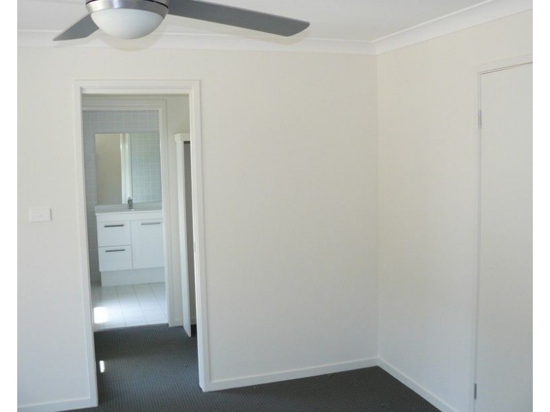 8B Elandra Place, Malua Bay NSW 2536