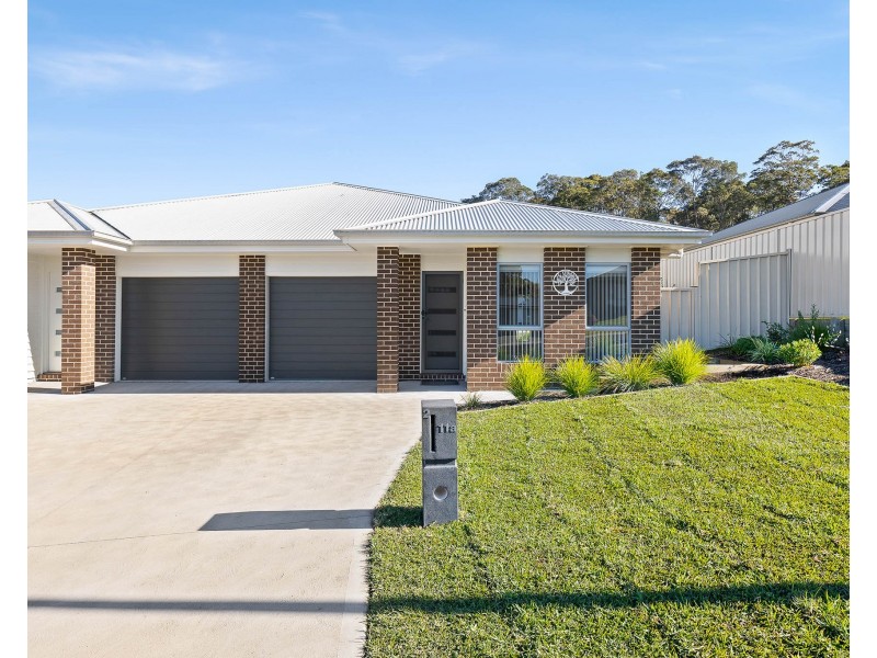2/11 WAGTAIL CRESCENT, Batehaven NSW 2536