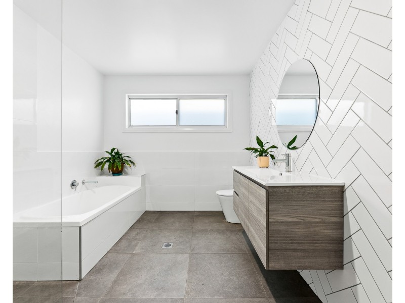 12A WOOLABAR DRIVE, Broulee NSW 2537