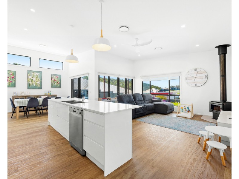 92 SYLVAN STREET, Malua Bay NSW 2536