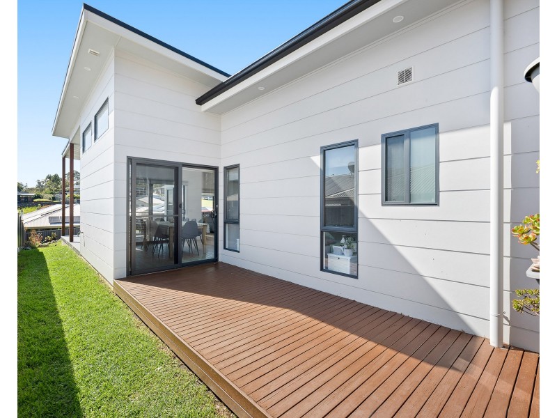 92 SYLVAN STREET, Malua Bay NSW 2536