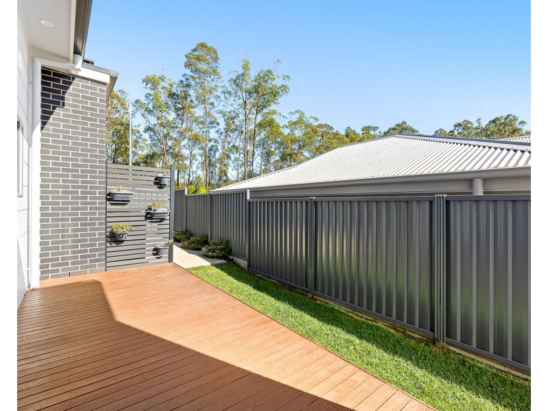 92 SYLVAN STREET, Malua Bay NSW 2536