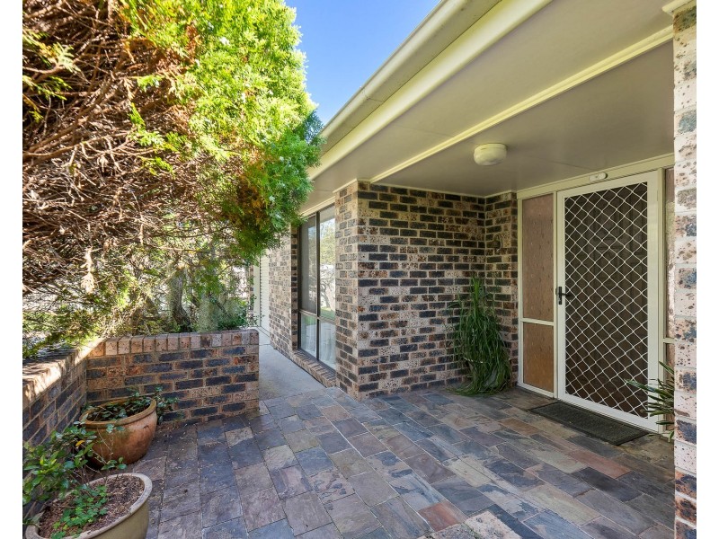 15 Lincoln Crescent, North Batemans Bay NSW 2536