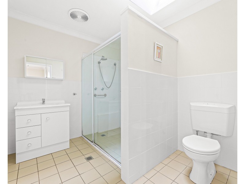15 Lincoln Crescent, North Batemans Bay NSW 2536